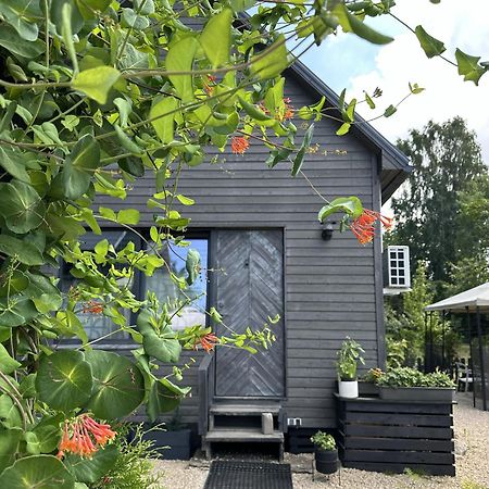 Amazing Little House On An Island With Garden Villa Riga Bagian luar foto
