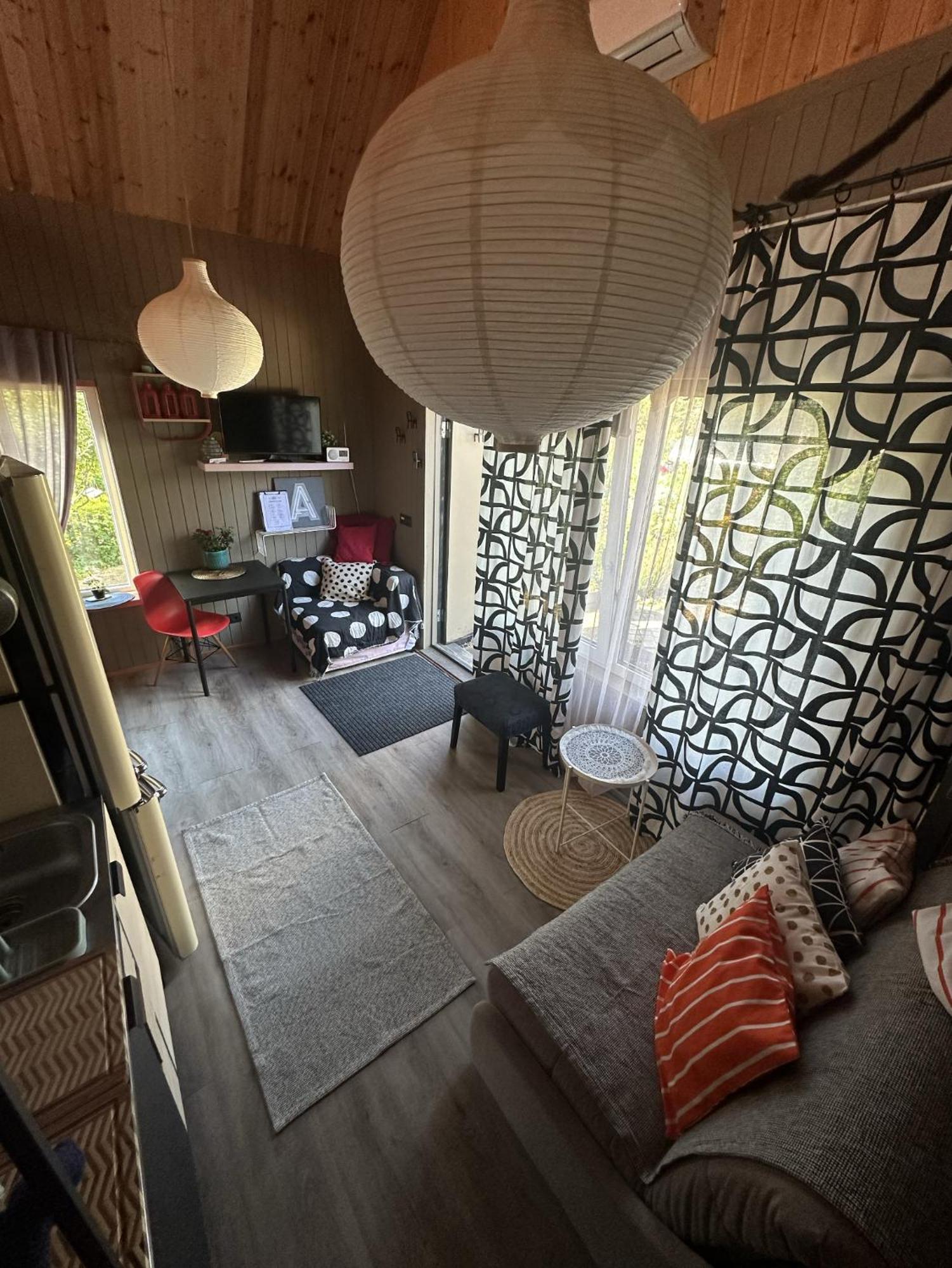 Amazing Little House On An Island With Garden Villa Riga Bagian luar foto